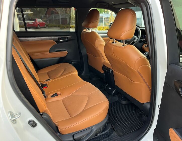 Toyota Highlander 17