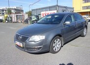 Volkswagen Passat Sedan 2,0 l 103 kw