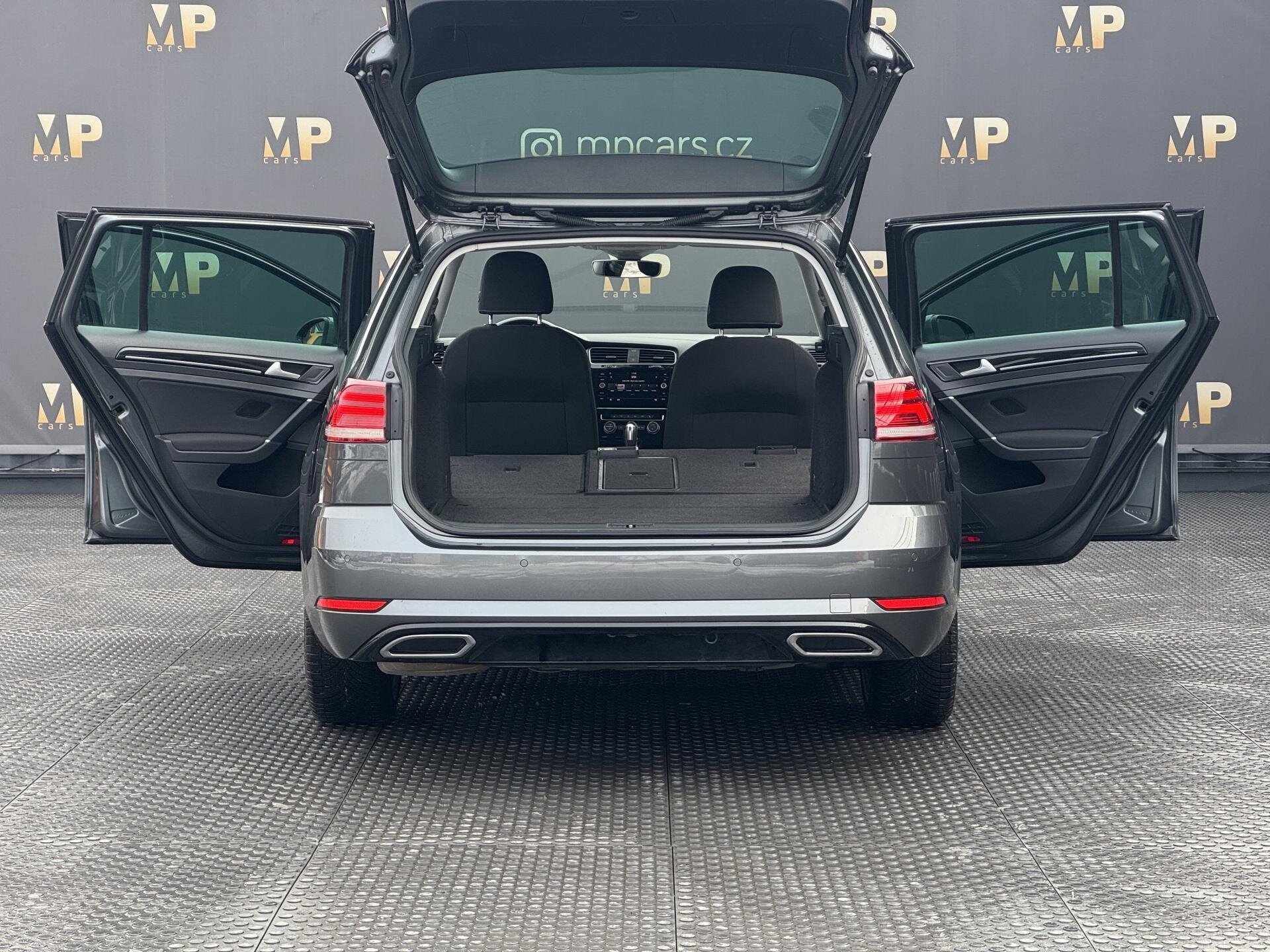 Volkswagen Golf Kombi 1,5 l 110 kw