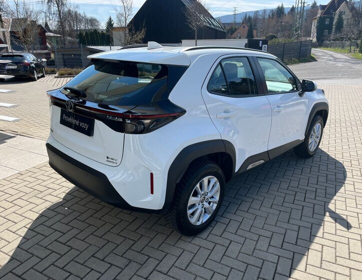 Toyota Yaris Cross SUV / Terénní 1,5 l 68 kw
