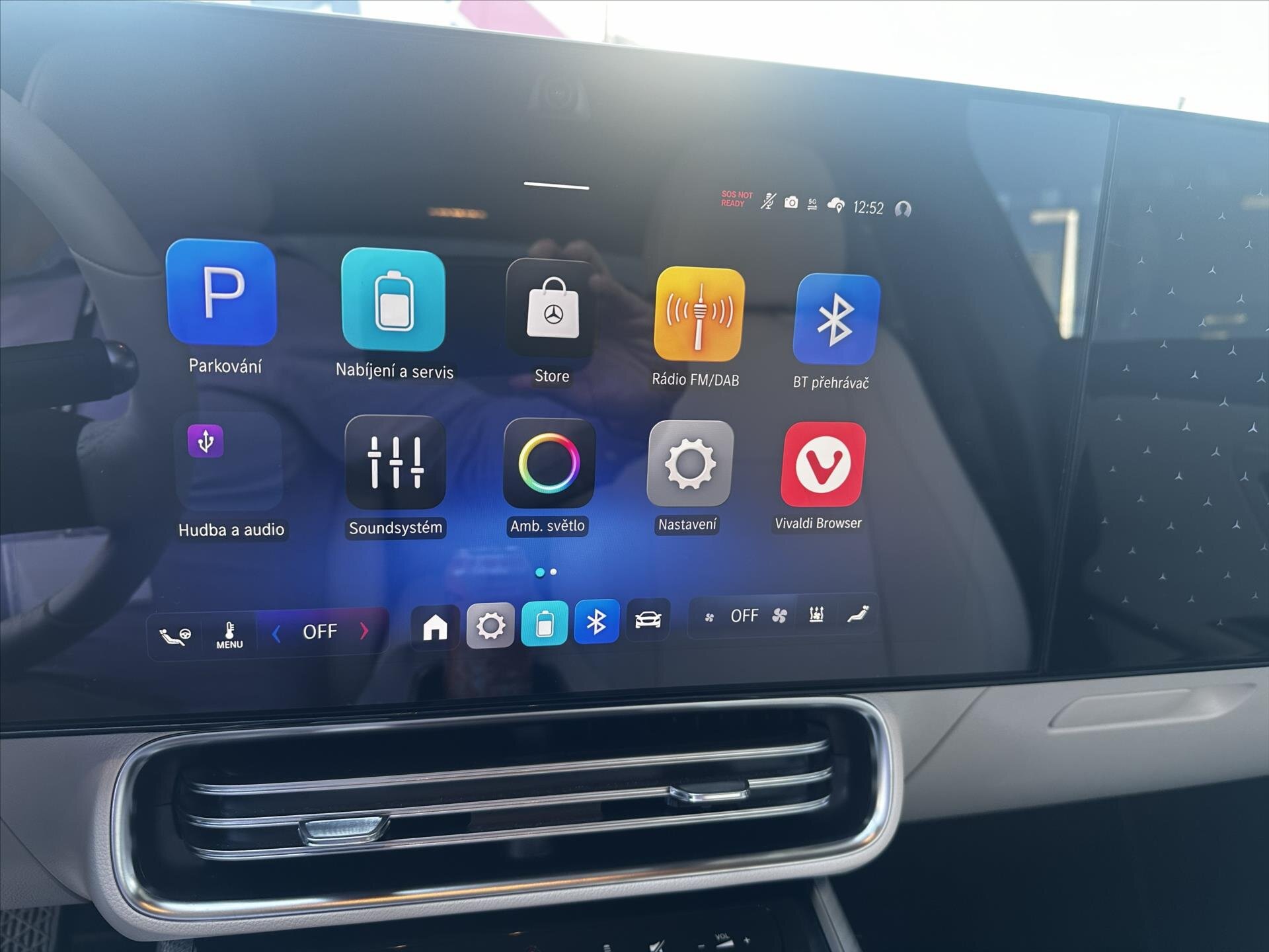 Mercedes-Benz CLA Sedan / Limuzína 0,0 200 kw