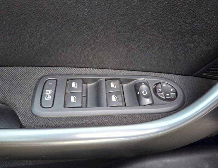 Peugeot 308 Kombi 1,6 l 88 kw