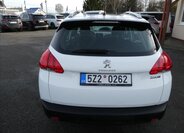 Peugeot 2008 8