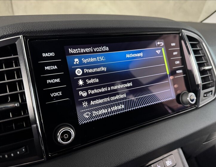 Škoda Karoq SUV / Terénní 2,0 l 85 kw