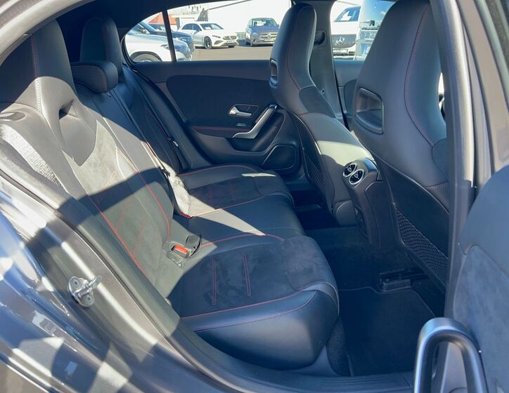 Mercedes-Benz Třídy A 11