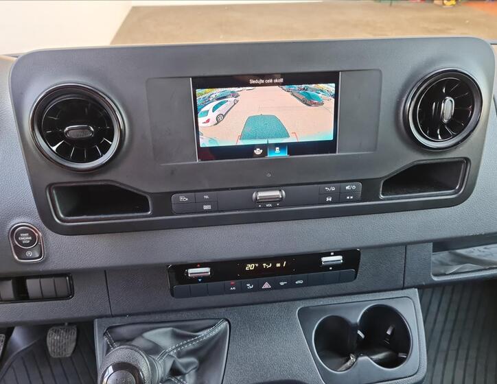 Mercedes-Benz Sprinter 12