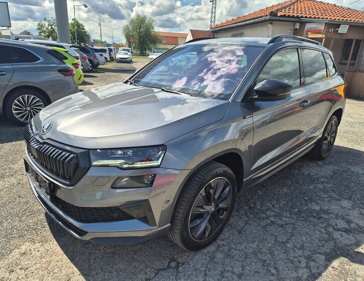 Škoda Karoq SUV / Terénní 1,5 l 110 kw