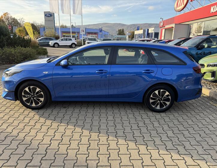 KIA Ceed 4