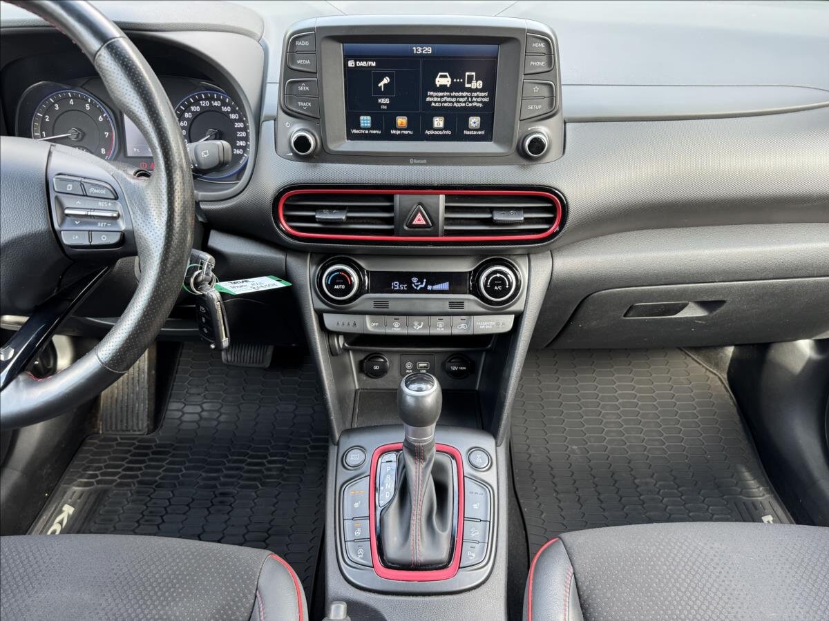 Hyundai Kona SUV / Terénní 1,6 l 130 kw