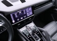 Porsche Cayenne 26