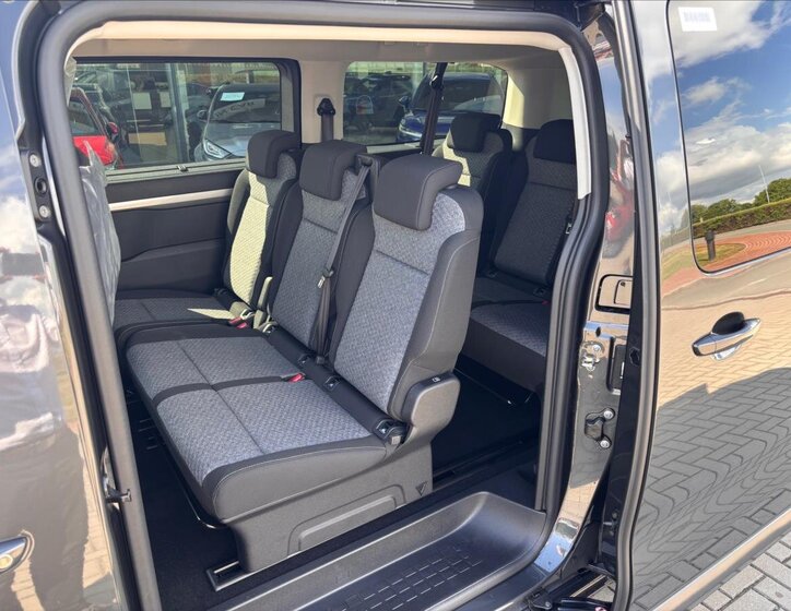 Toyota ProAce Verso 10