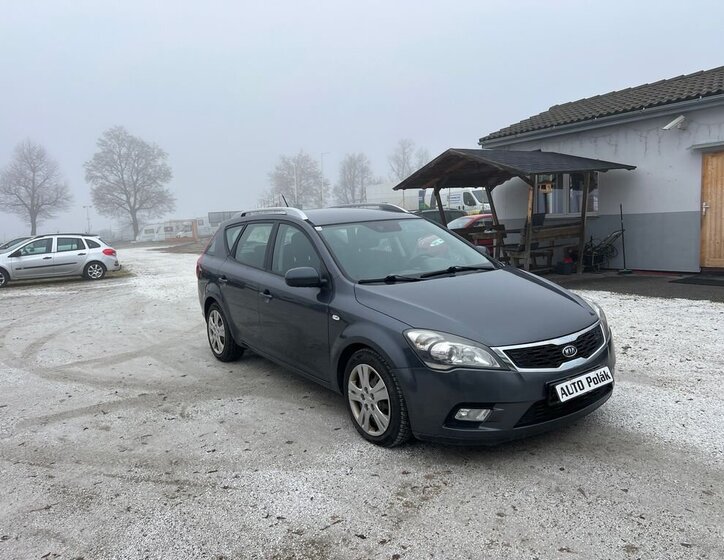 KIA Ostatní Kombi 1,6 l 66 kw