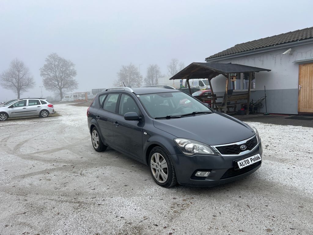 KIA Ostatní Kombi 1,6 l 66 kw