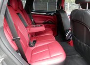 Porsche Cayenne SUV 4,1 l 281 kw