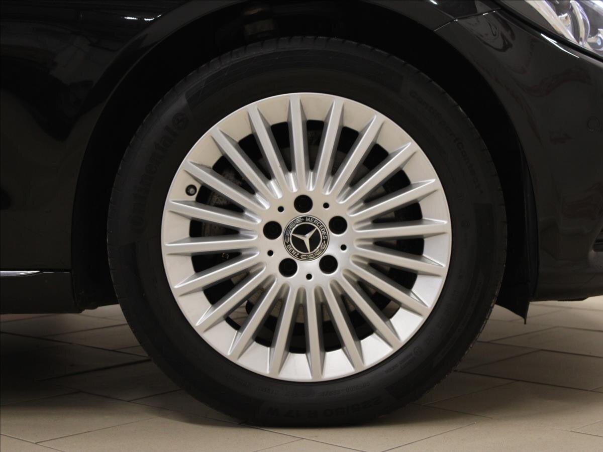 Mercedes-Benz Třídy C Kombi 2,0 l 135 kw