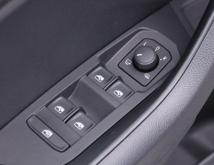 Škoda Karoq SUV / Terénní 2,0 l 110 kw