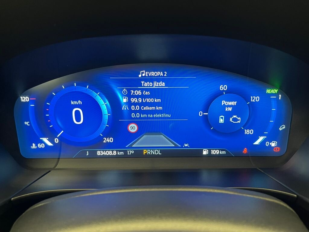 Ford Kuga SUV / Terénní 2,5 l 140 kw