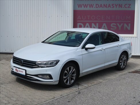 Volkswagen Passat Sedan / Limuzína 2,0 l 110 kw