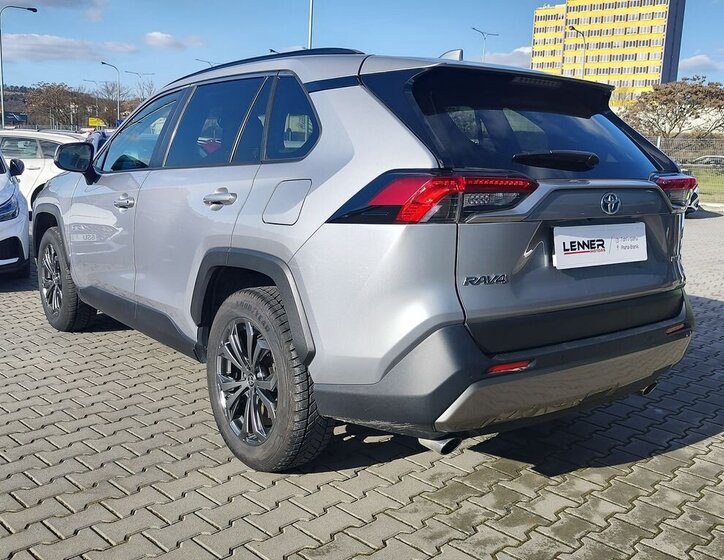 Toyota RAV4 SUV 2,5 l 163 kw