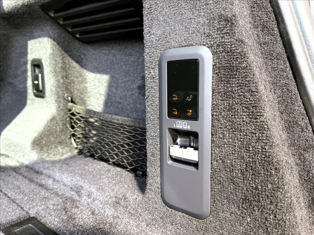 Land Rover Range Rover Sport SUV 3,0 l 221 kw