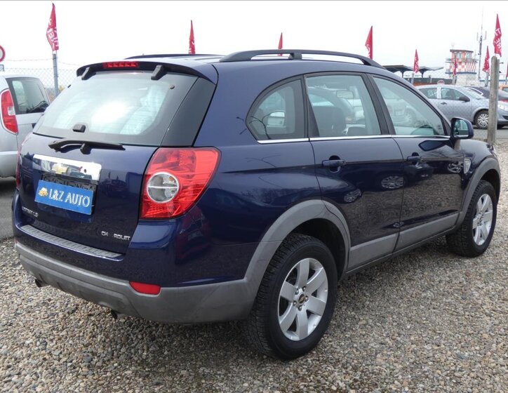 Chevrolet Captiva 4