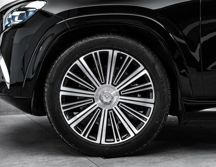 Mercedes-Benz GLS SUV 4,0 l 410 kw