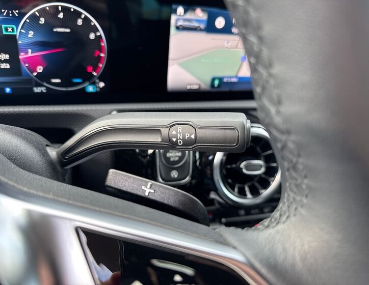 Mercedes-Benz Třídy A Hatchback 1,3 l 120 kw