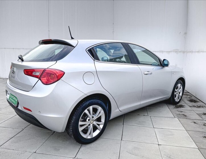 Alfa Romeo Giulietta Hatchback 1,6 l 77 kw