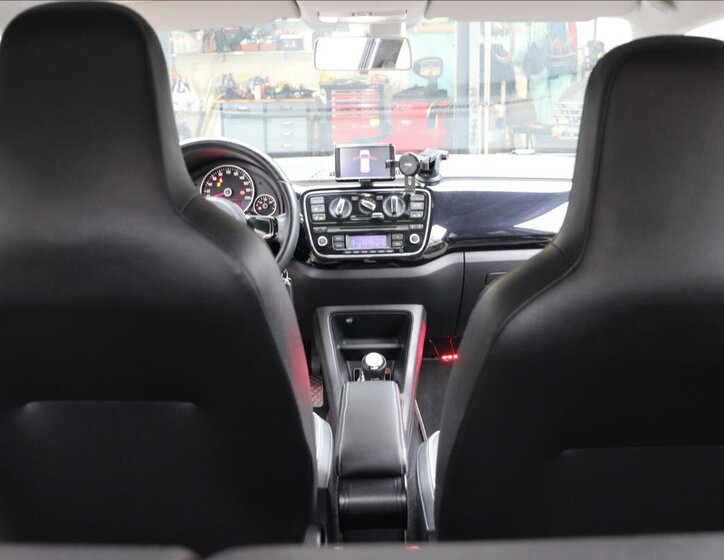 Volkswagen up! Hatchback 999,0 44 kw