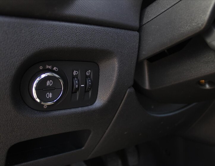 Opel Corsa Hatchback 1,2 l 63 kw