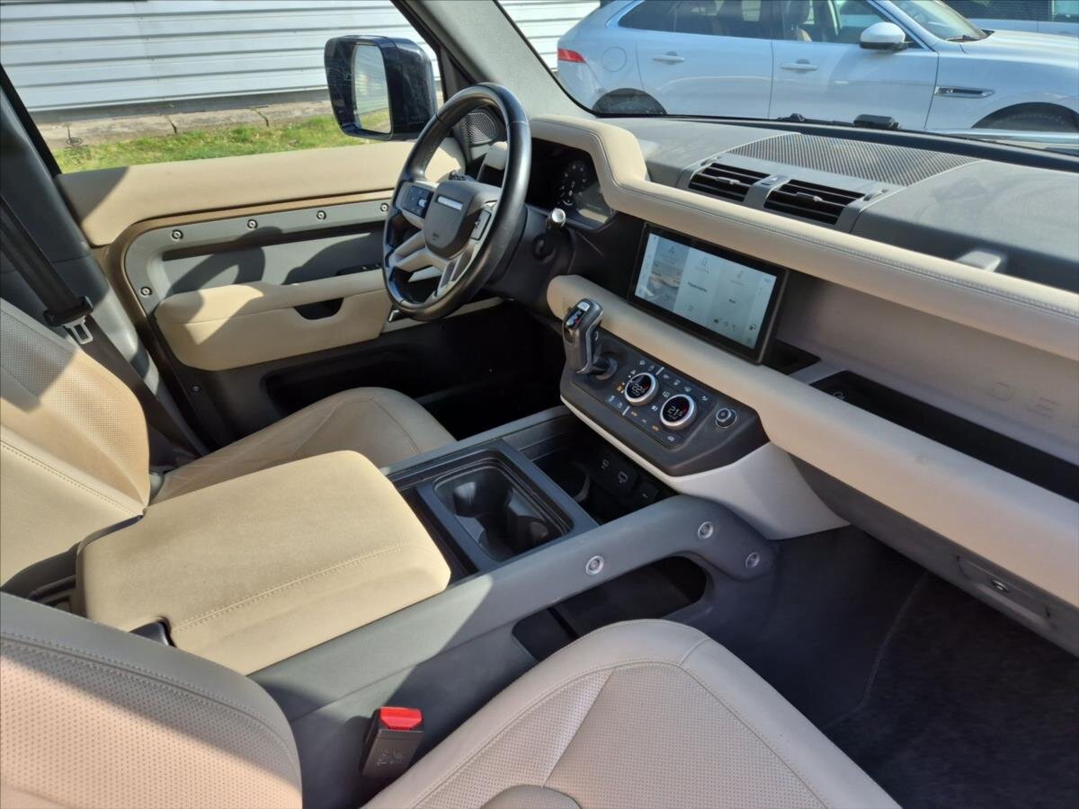 Land Rover Defender SUV / Terénní 3,0 l 147 kw