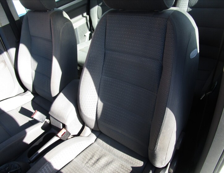 Volkswagen Touran 12