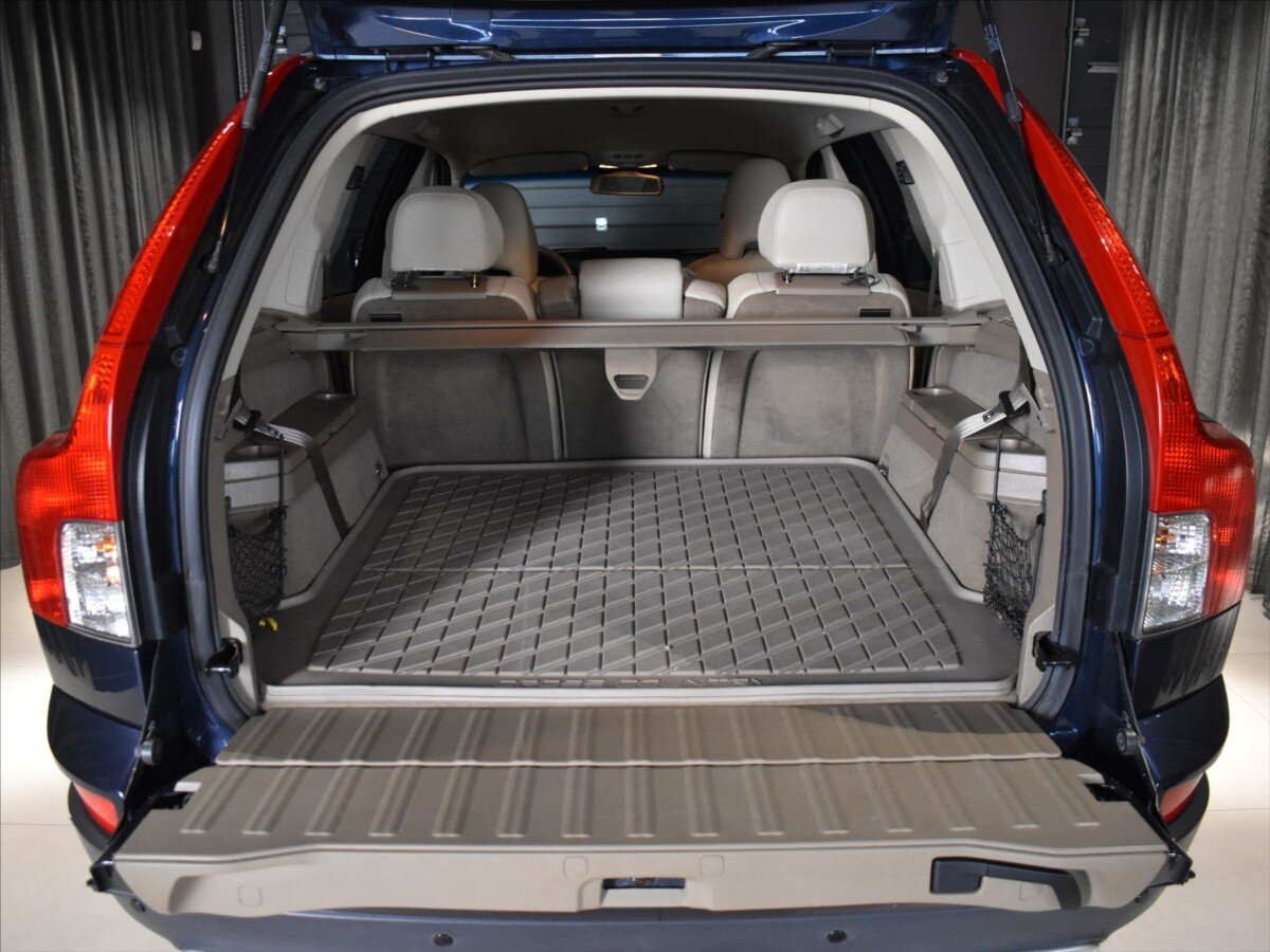 Volvo XC90 SUV / Terénní 2,4 l 147 kw