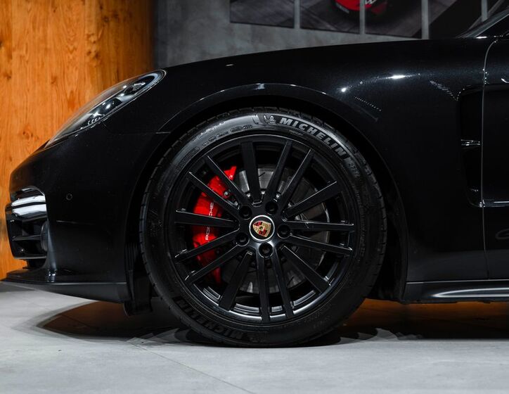 Porsche Panamera 2