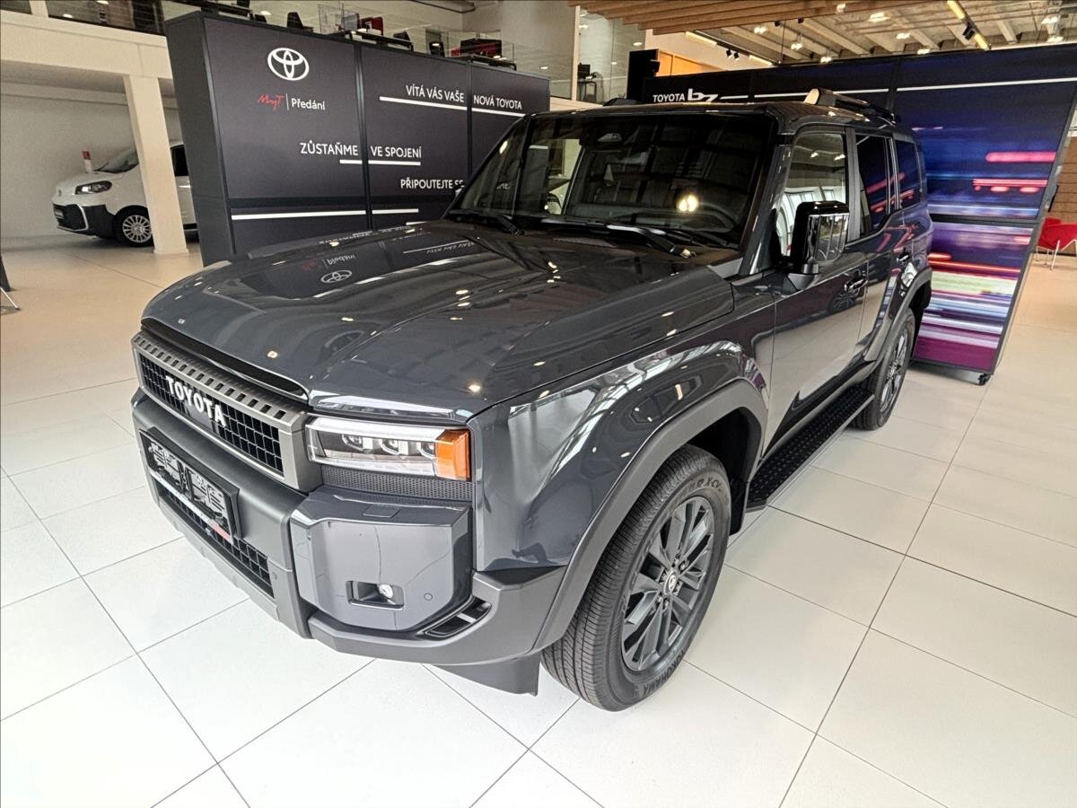 Toyota Land Cruiser SUV 2,8 l 150 kw