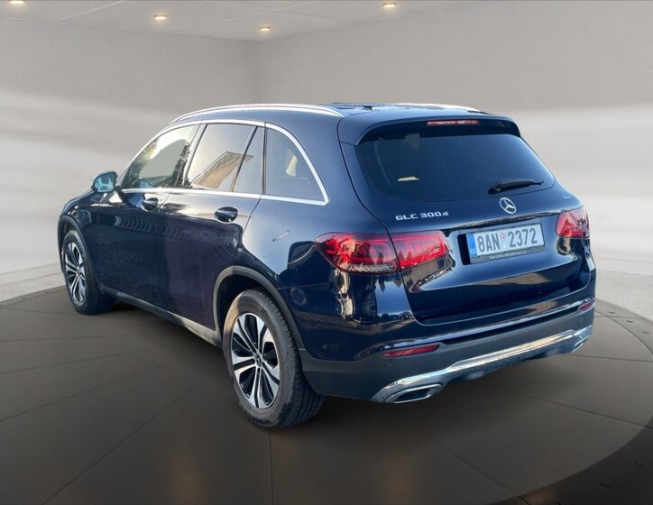 Mercedes-Benz GLC SUV 2,0 l 180 kw