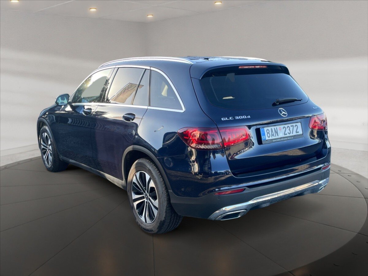 Mercedes-Benz GLC SUV 2,0 l 180 kw