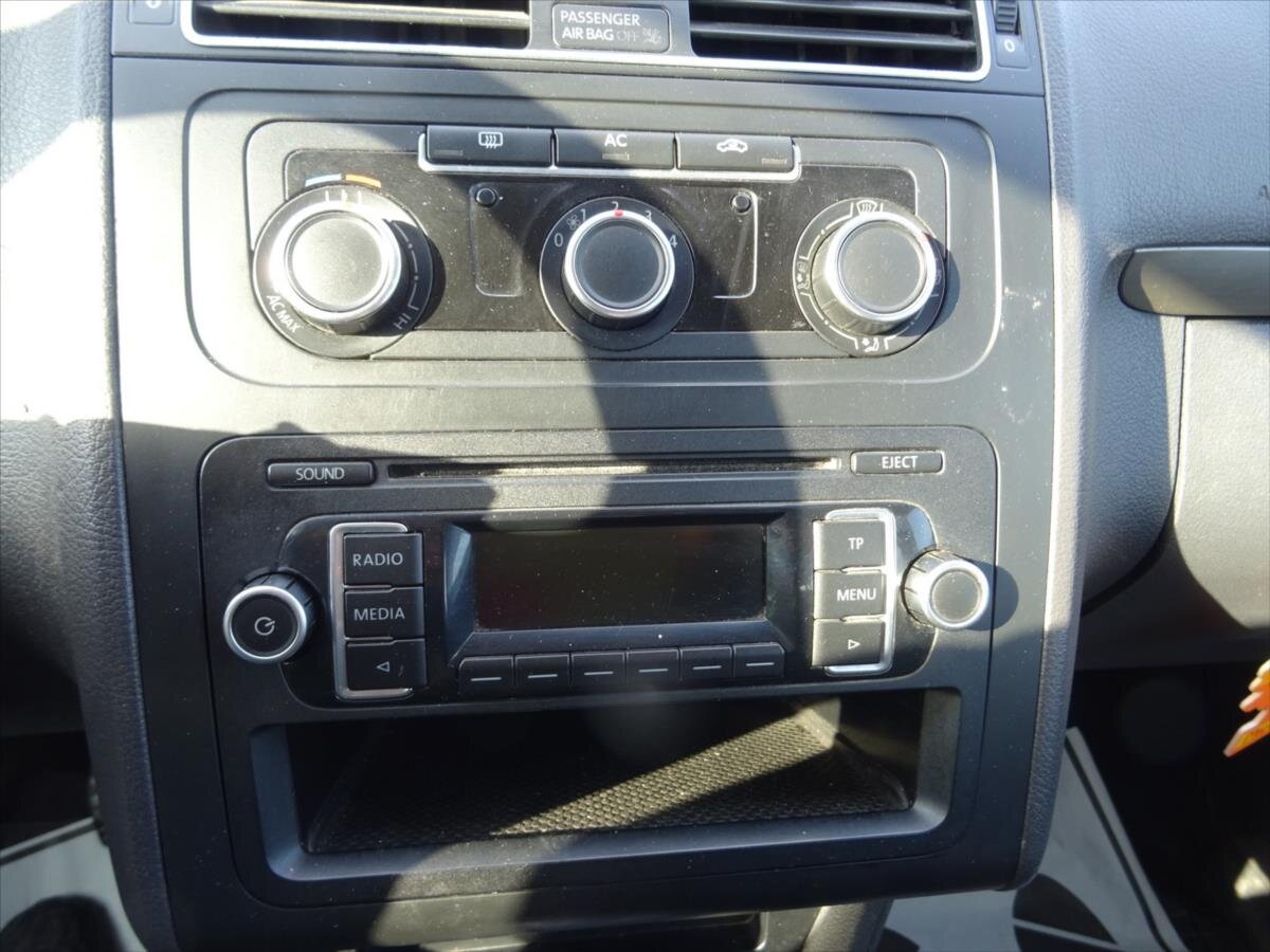 Volkswagen Touran Kombi 1,6 l 77 kw