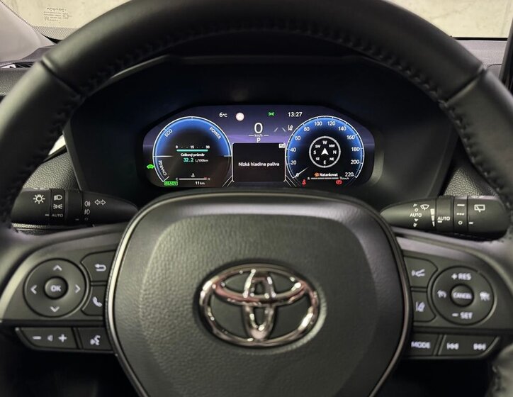 Toyota RAV4 SUV 2,5 l 163 kw