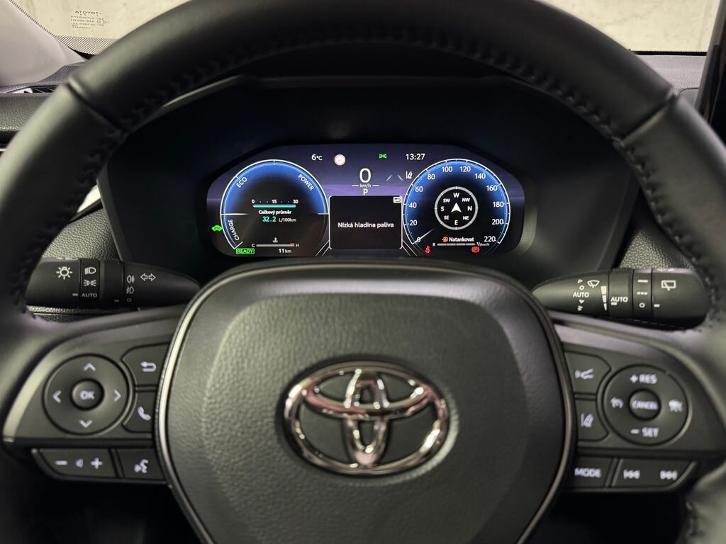 Toyota RAV4 SUV 2,5 l 163 kw