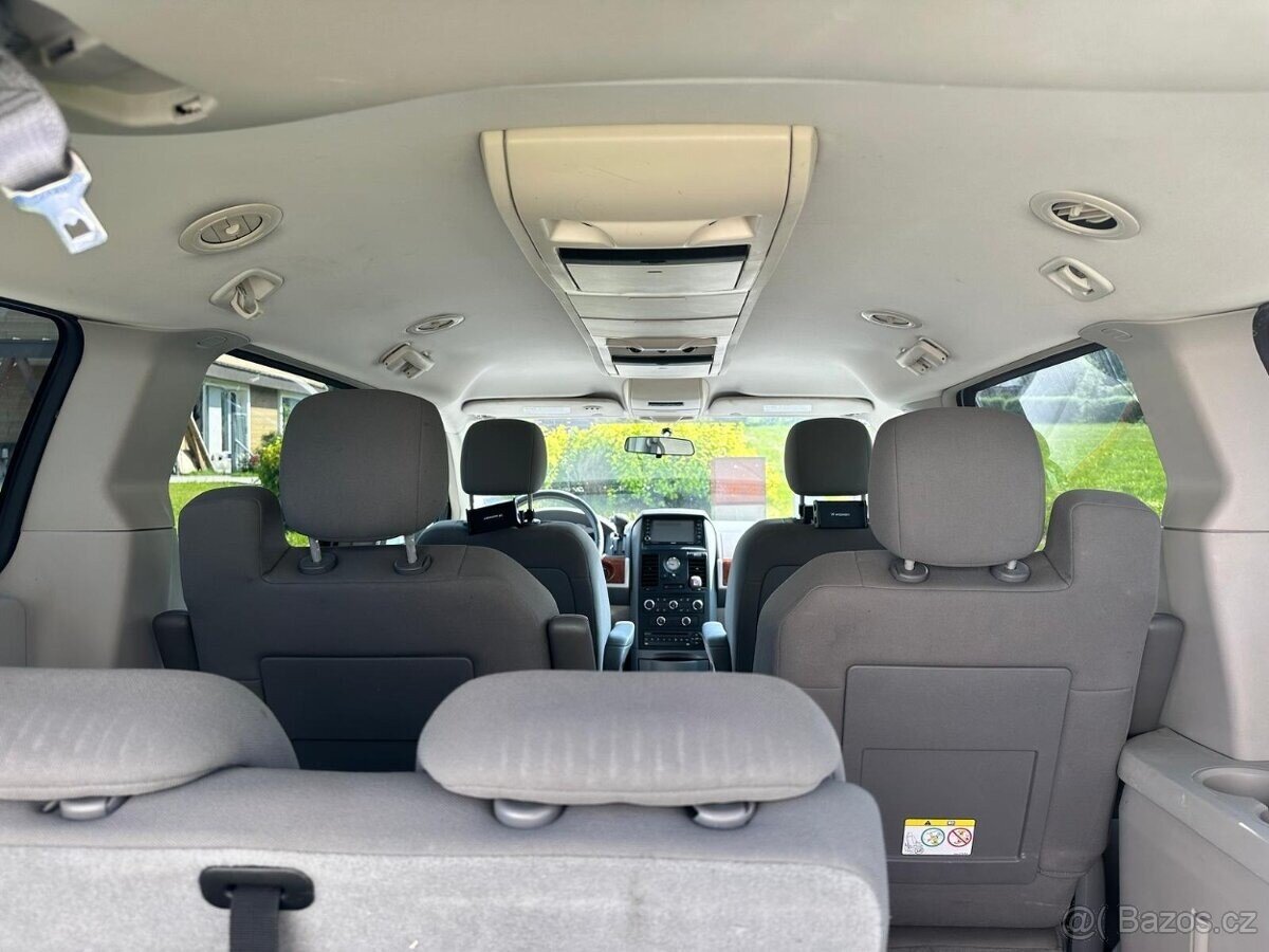 Chrysler Town & Country