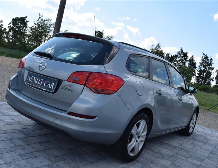 Opel Astra Kombi 1,7 l 81 kw