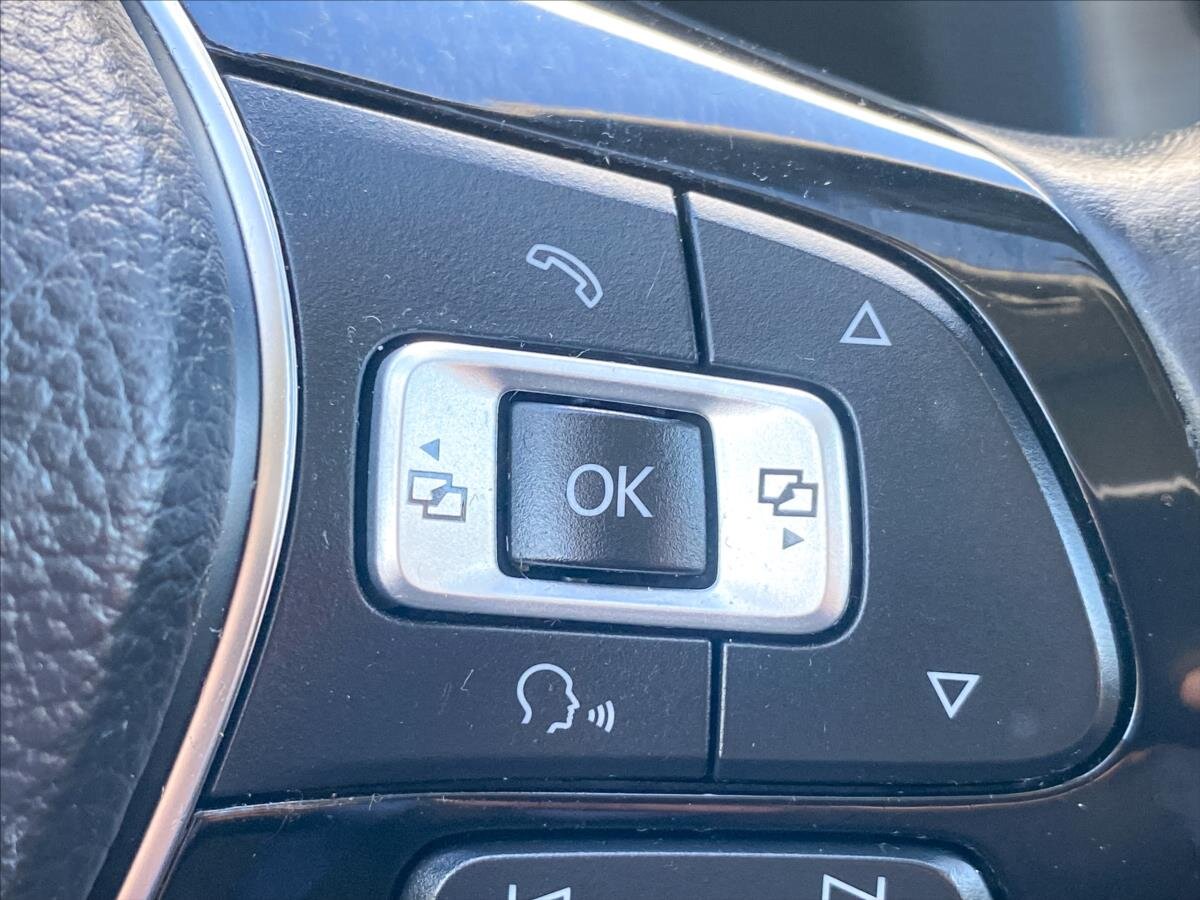 Volkswagen Golf Hatchback 1,4 l 81 kw