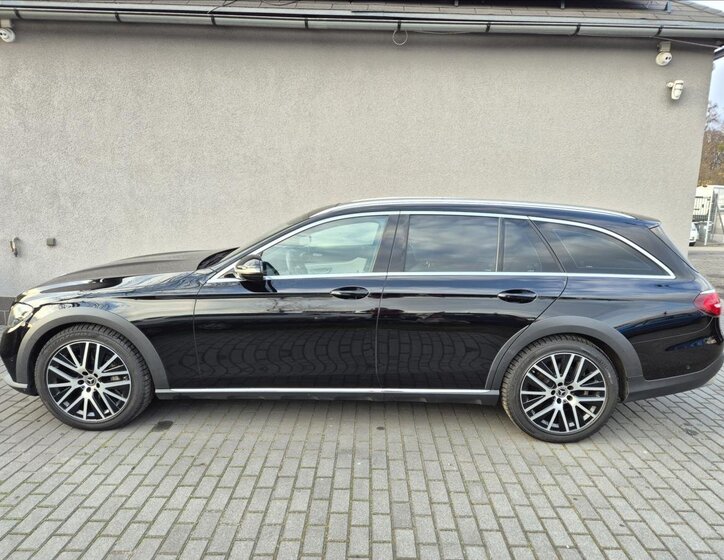 Mercedes-Benz Třídy E Kombi 2,9 l 243 kw