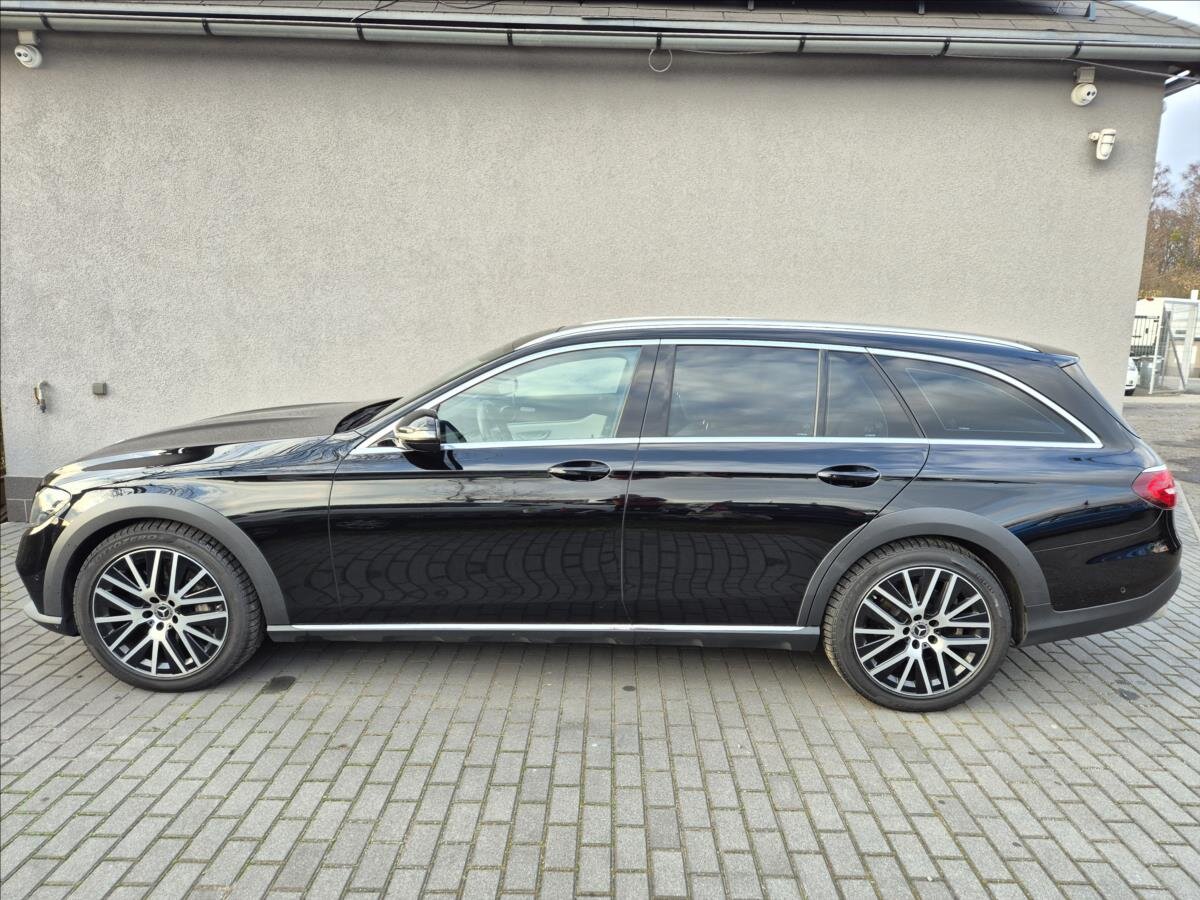 Mercedes-Benz Třídy E Kombi 2,9 l 243 kw