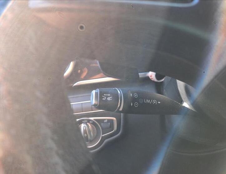 Mercedes-Benz Třídy V 14