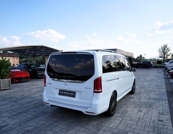 Mercedes-Benz Třídy V 6