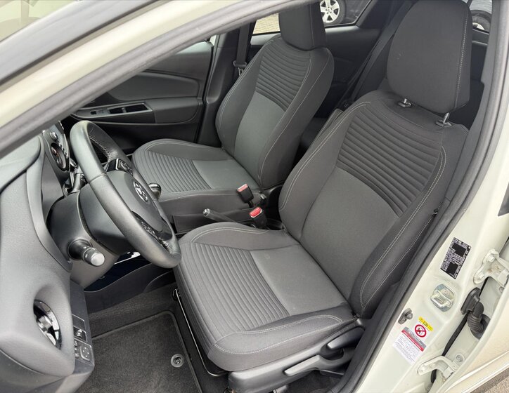 Toyota Yaris Hatchback 1,5 l 82 kw