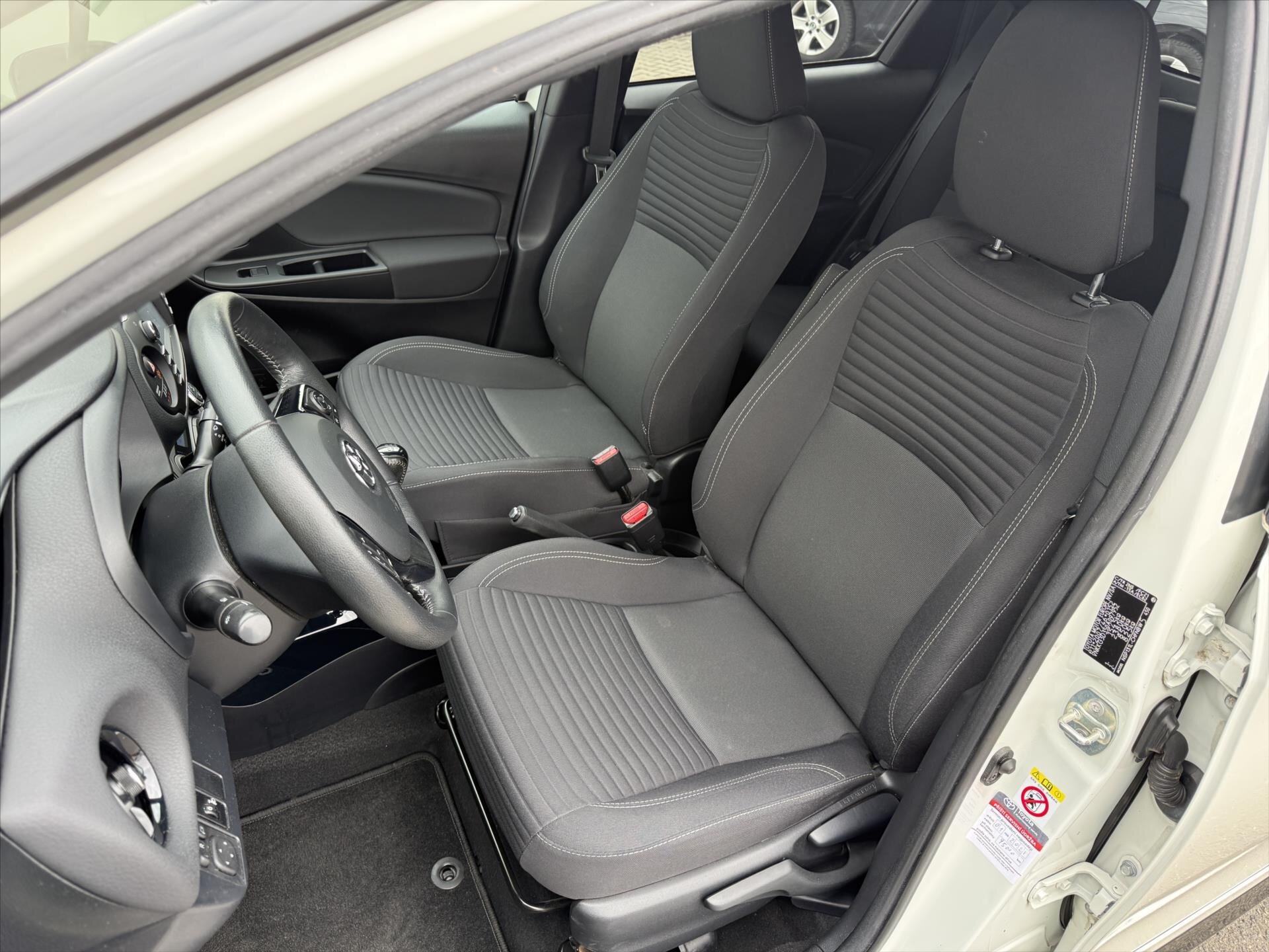 Toyota Yaris Hatchback 1,5 l 82 kw