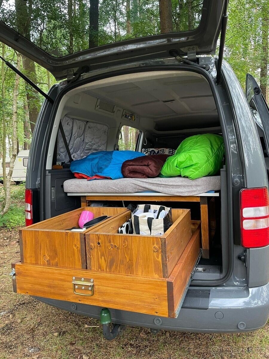 Volkswagen Caddy Kombi 1,6 l 75 kw